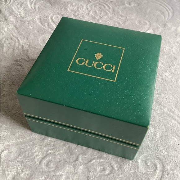 Beautiful Gucci interchangeable bezel watch💥💥💥 - Picture 10 of 10